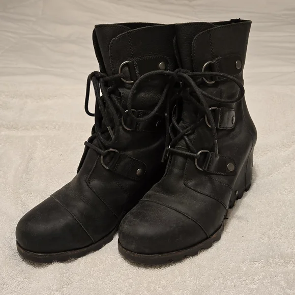 Sorel | Shoes | Sorel Black Lace Up Boots Rugged Style 